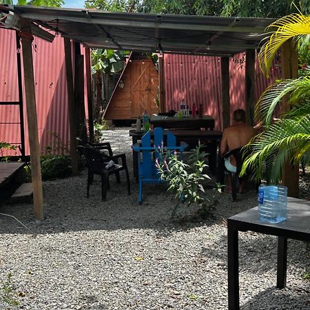 Ballena Oasis Homes & Glamping 우비타 외부 사진