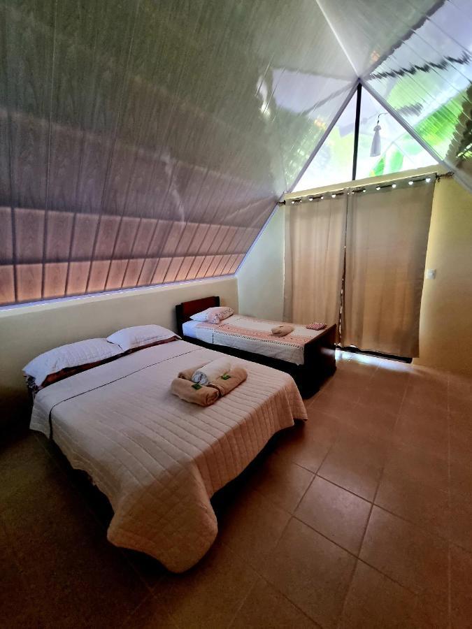 Ballena Oasis Homes & Glamping 우비타 외부 사진
