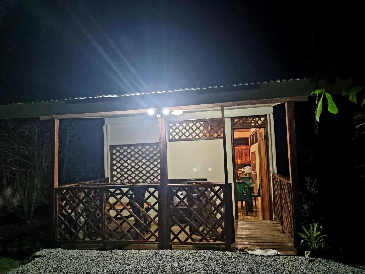 Ballena Oasis Homes & Glamping 우비타 외부 사진