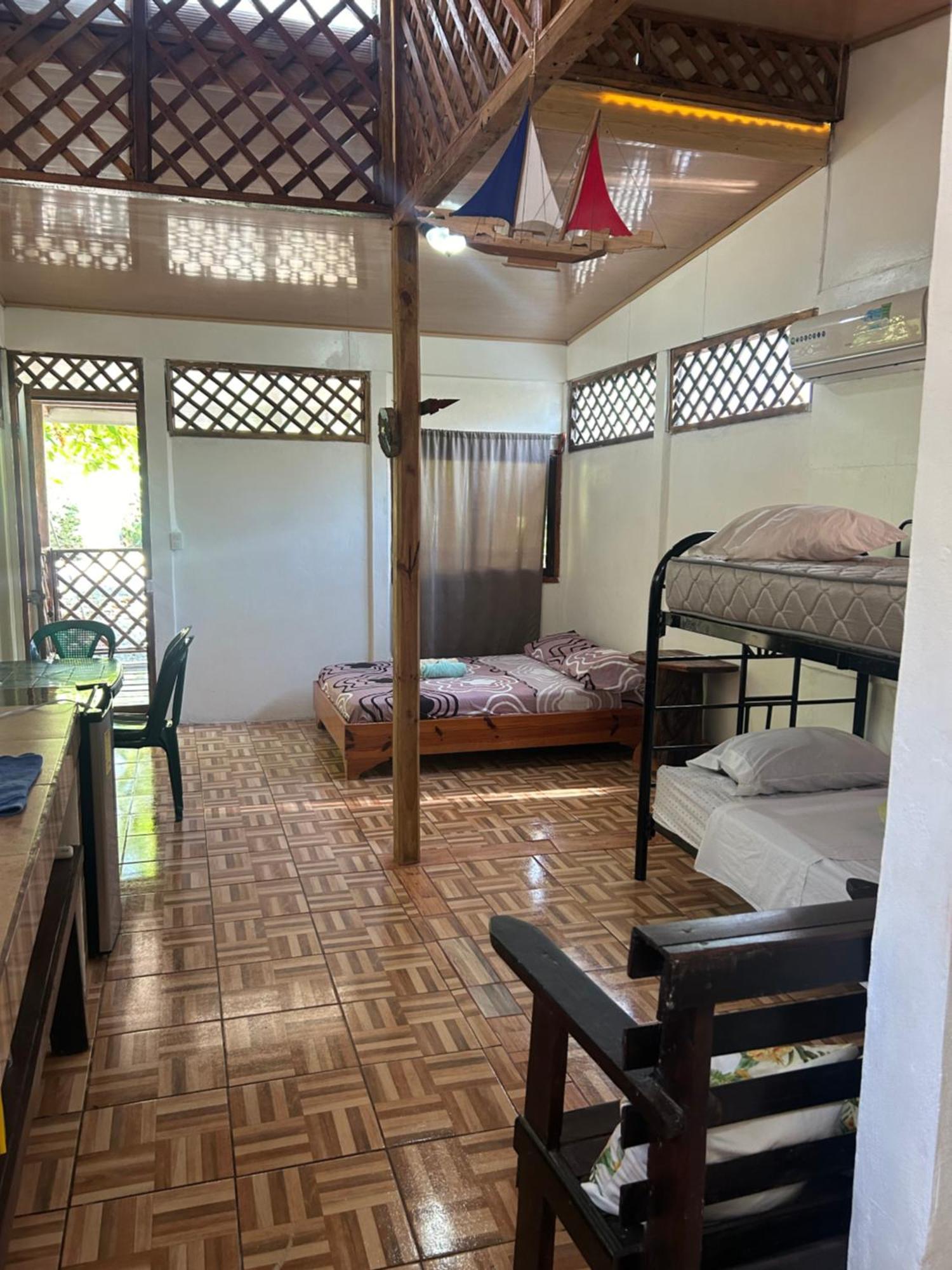 Ballena Oasis Homes & Glamping 우비타 외부 사진
