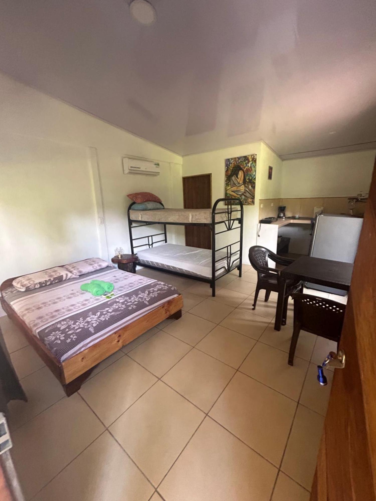 Ballena Oasis Homes & Glamping 우비타 외부 사진