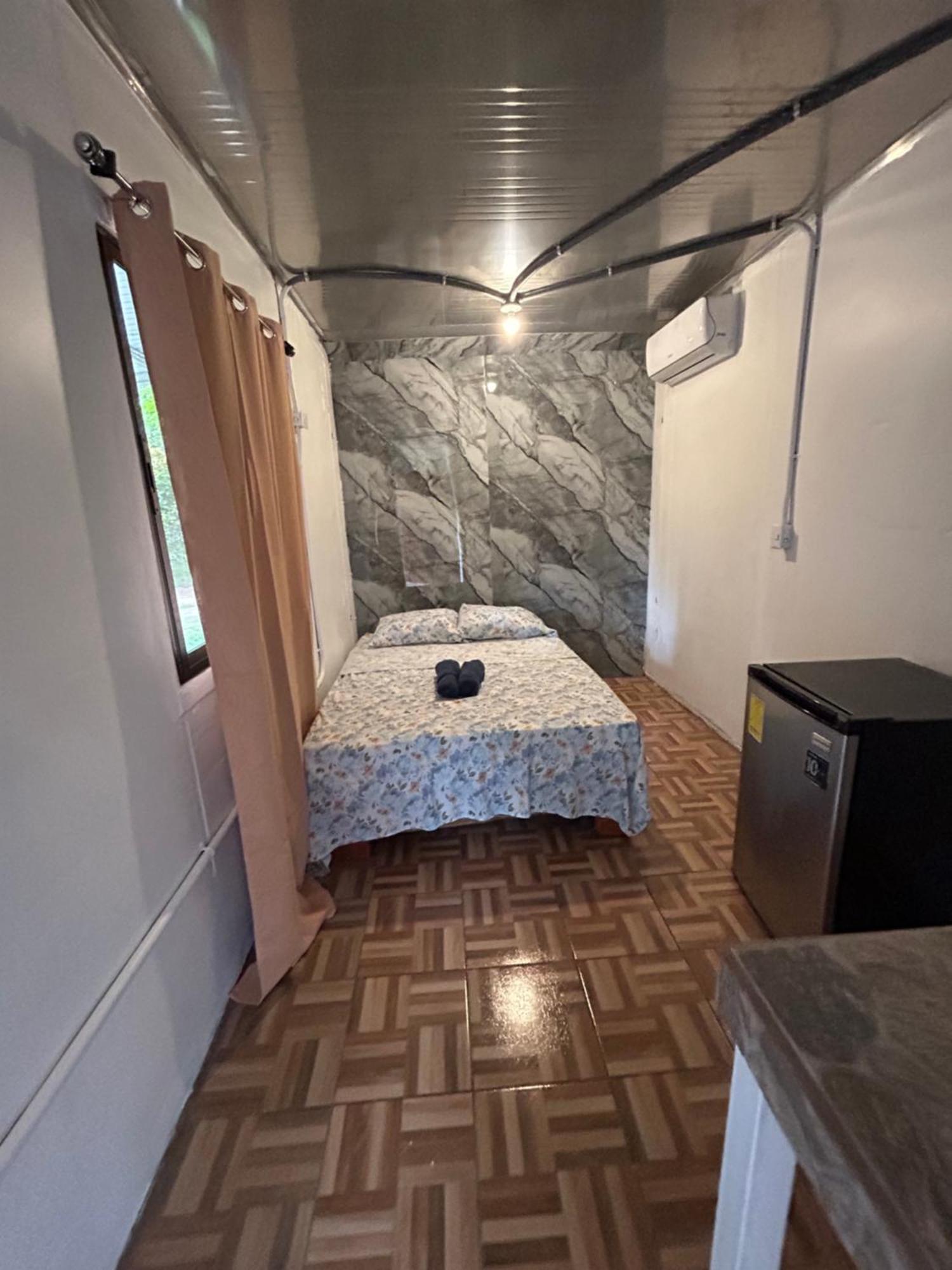 Ballena Oasis Homes & Glamping 우비타 외부 사진