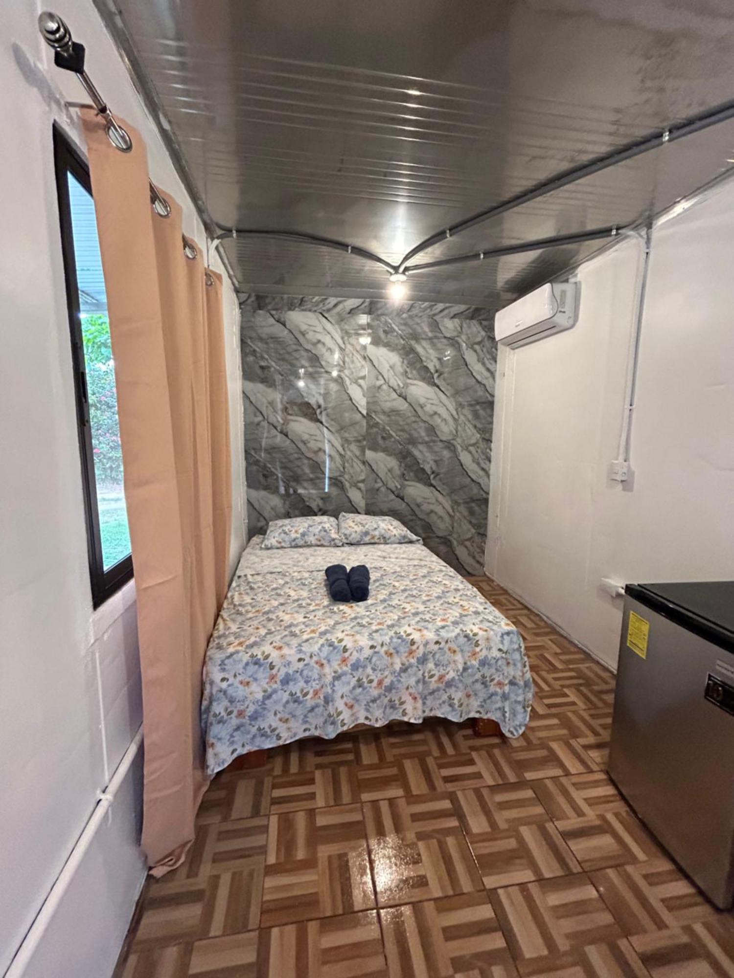 Ballena Oasis Homes & Glamping 우비타 외부 사진