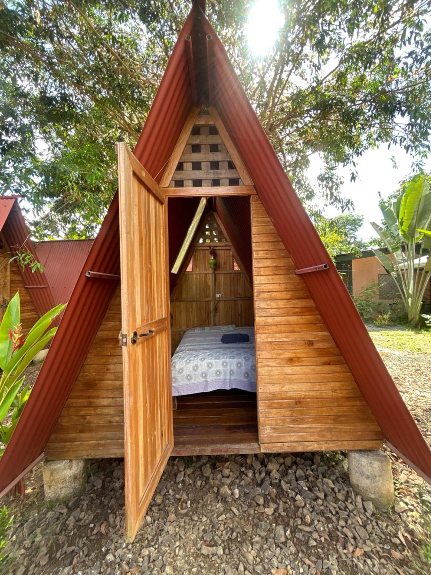 Ballena Oasis Homes & Glamping 우비타 외부 사진