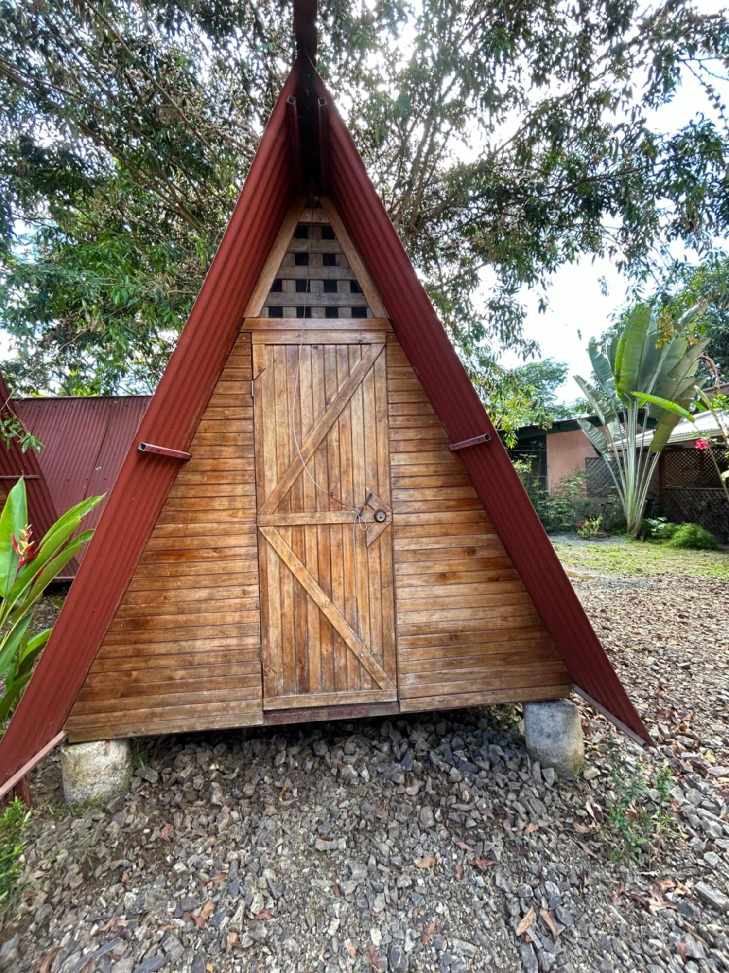 Ballena Oasis Homes & Glamping 우비타 외부 사진